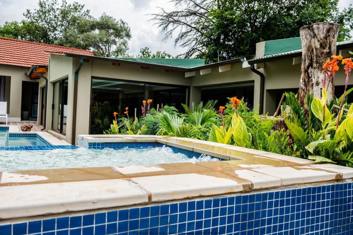 The Fine Line Lodge Pretoria-Noord Extérieur photo