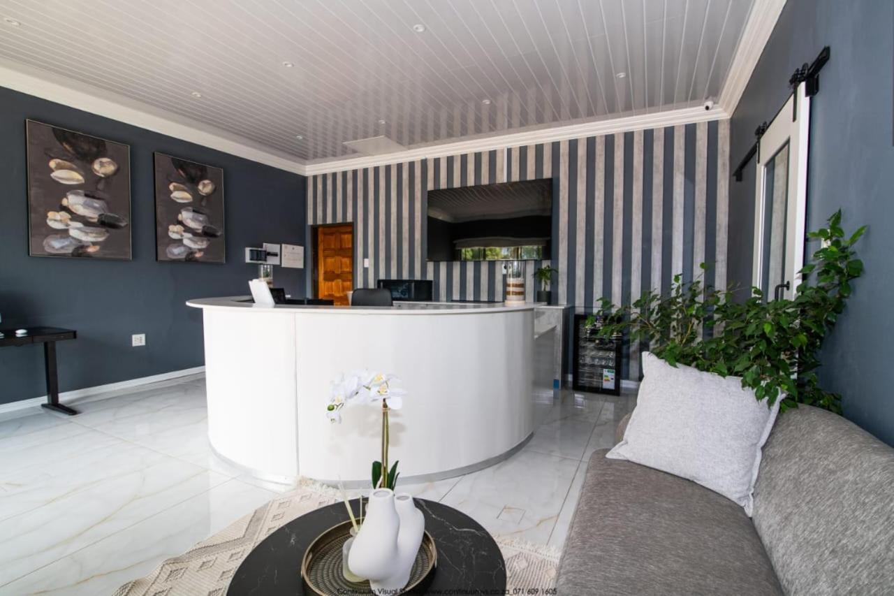 The Fine Line Lodge Pretoria-Noord Extérieur photo